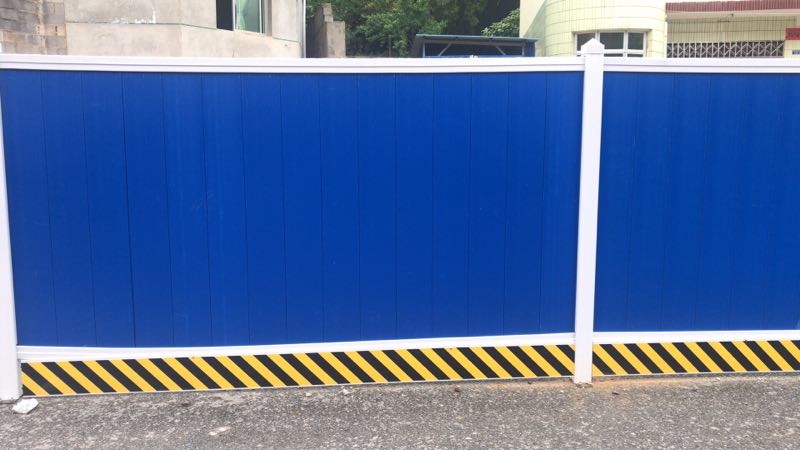 镇安黄家湖工地围挡施工